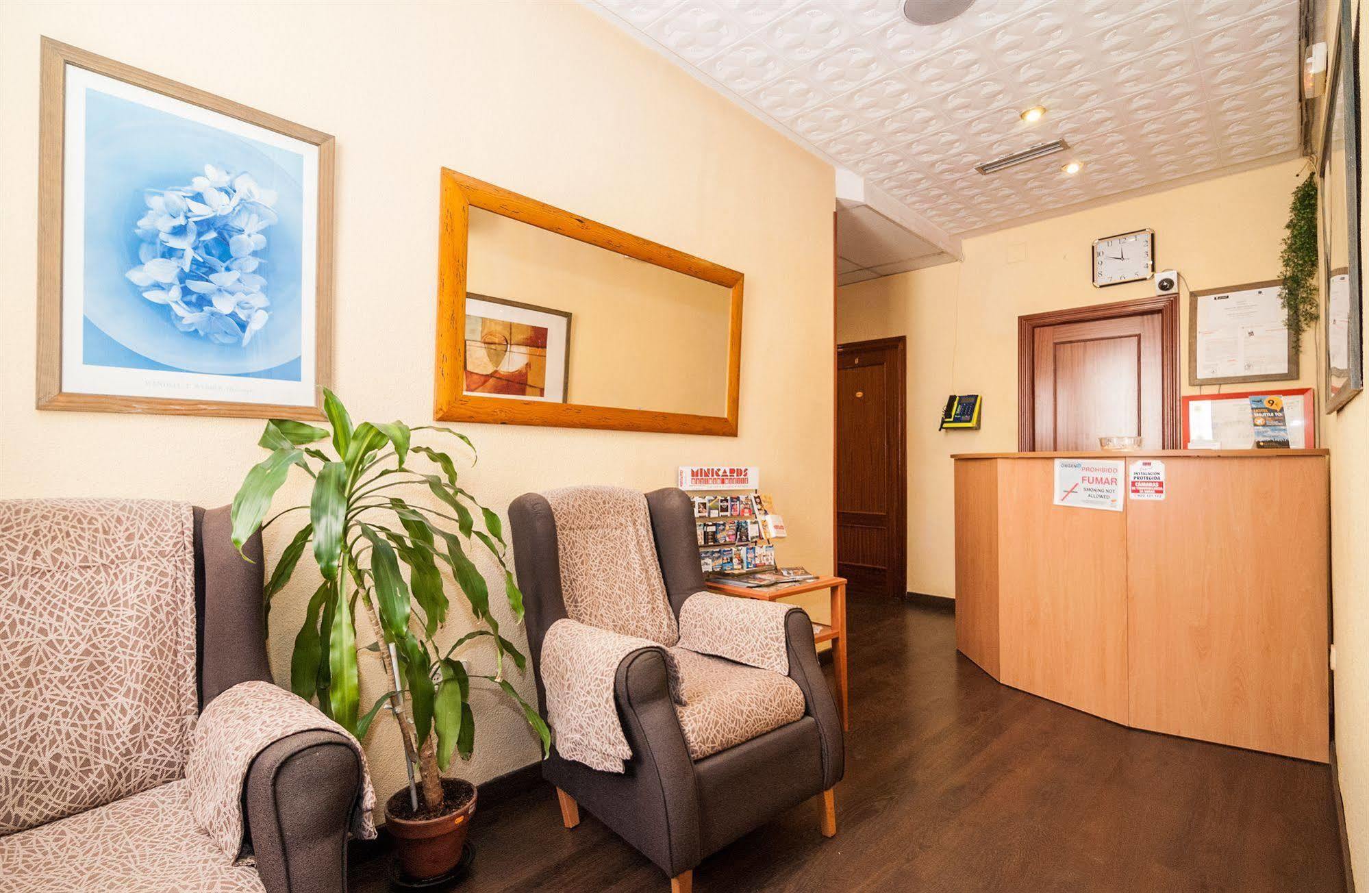 Hostal Gallardo マドリード エクステリア 写真