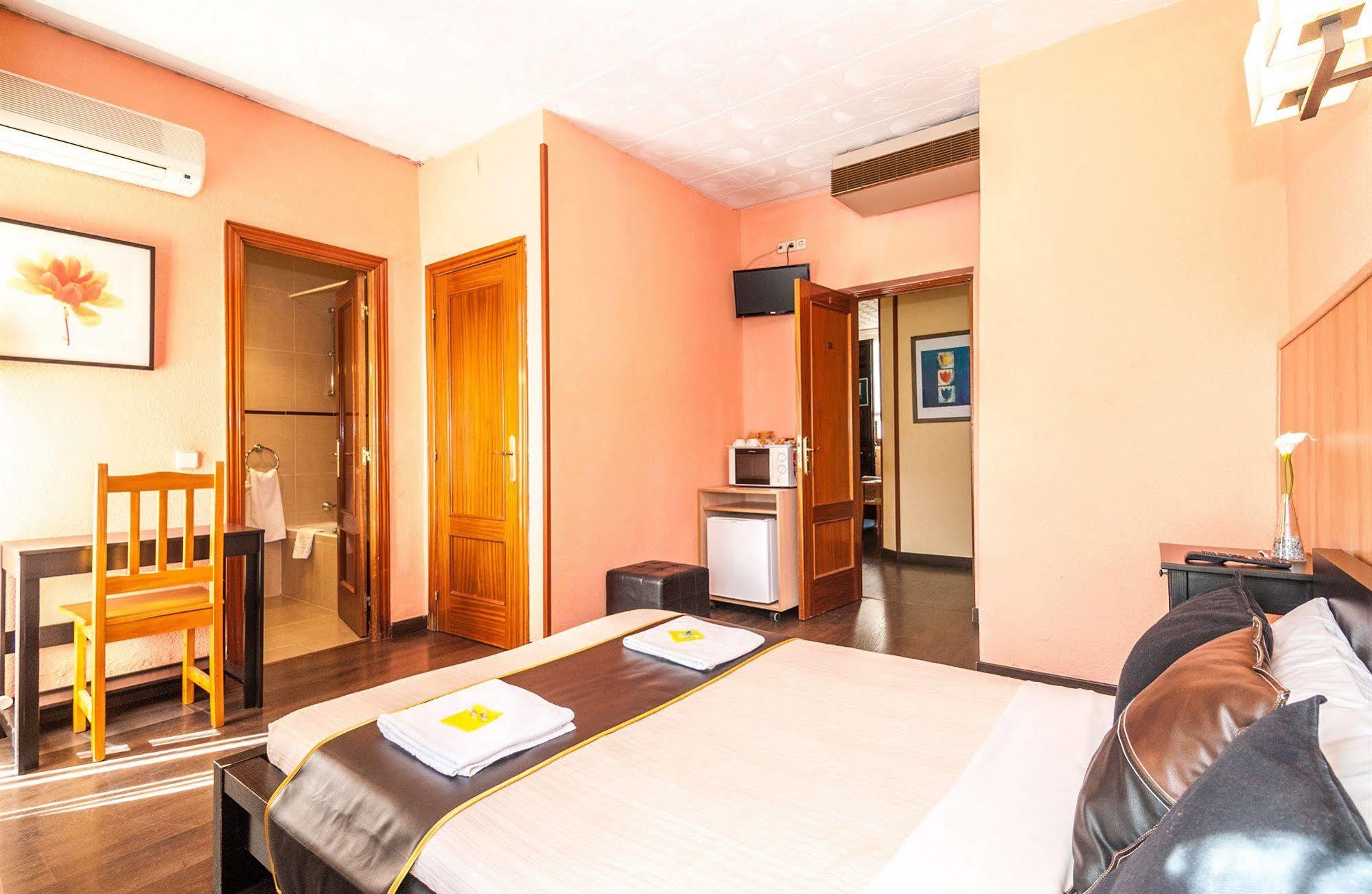 Hostal Gallardo マドリード エクステリア 写真