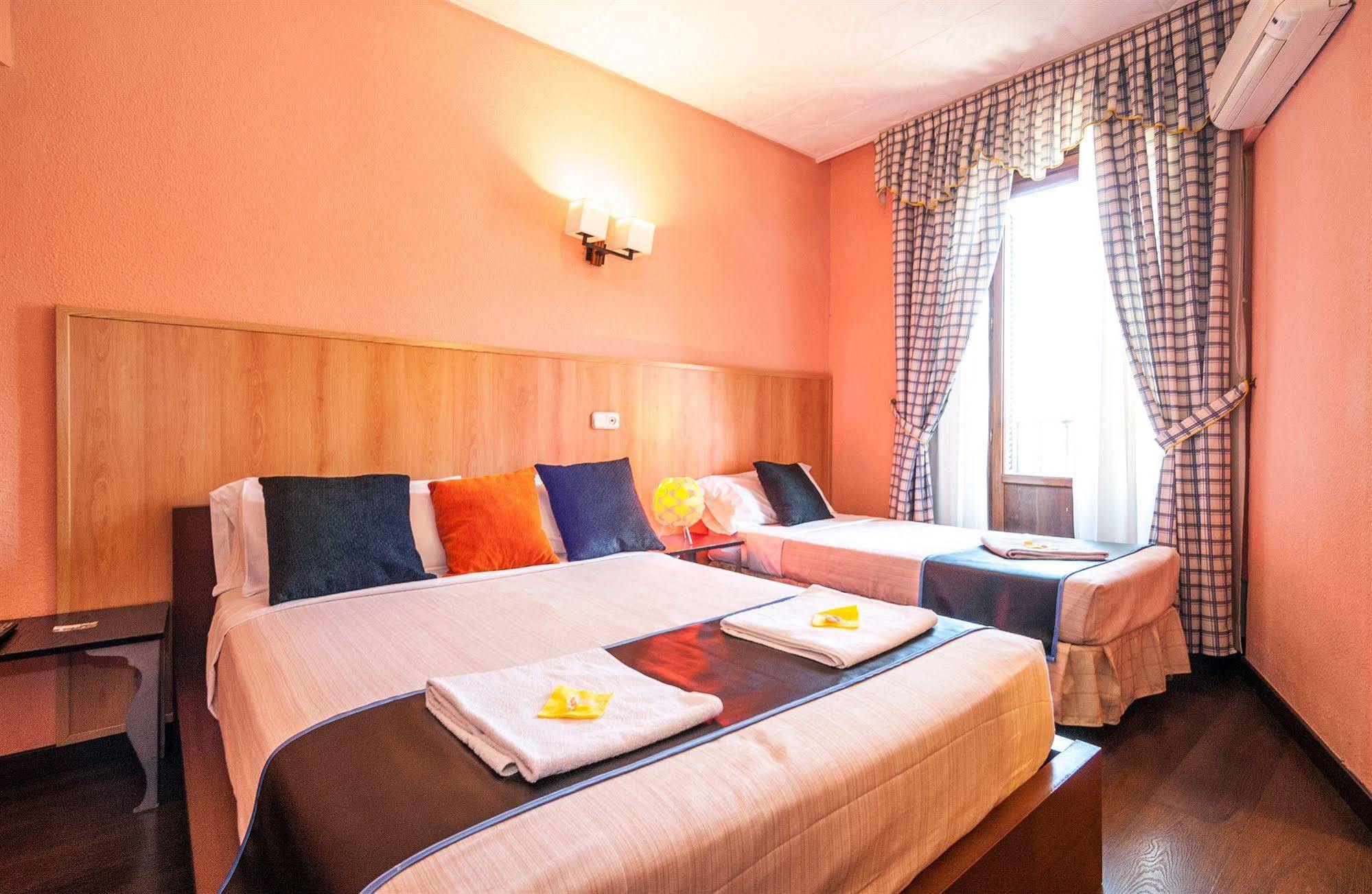 Hostal Gallardo マドリード エクステリア 写真